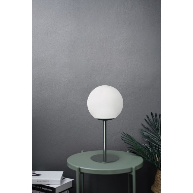 Miloox Jugen black tavolo ambientata
