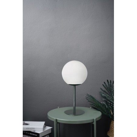 Miloox Jugen black tavolo ambientata