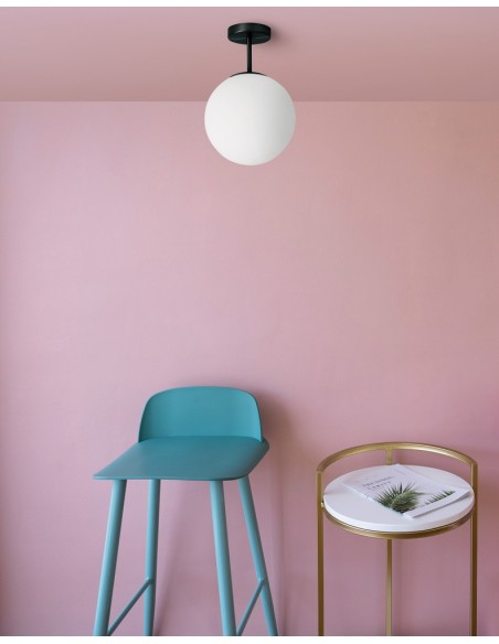 Miloox Jugen black soffitto ambientata