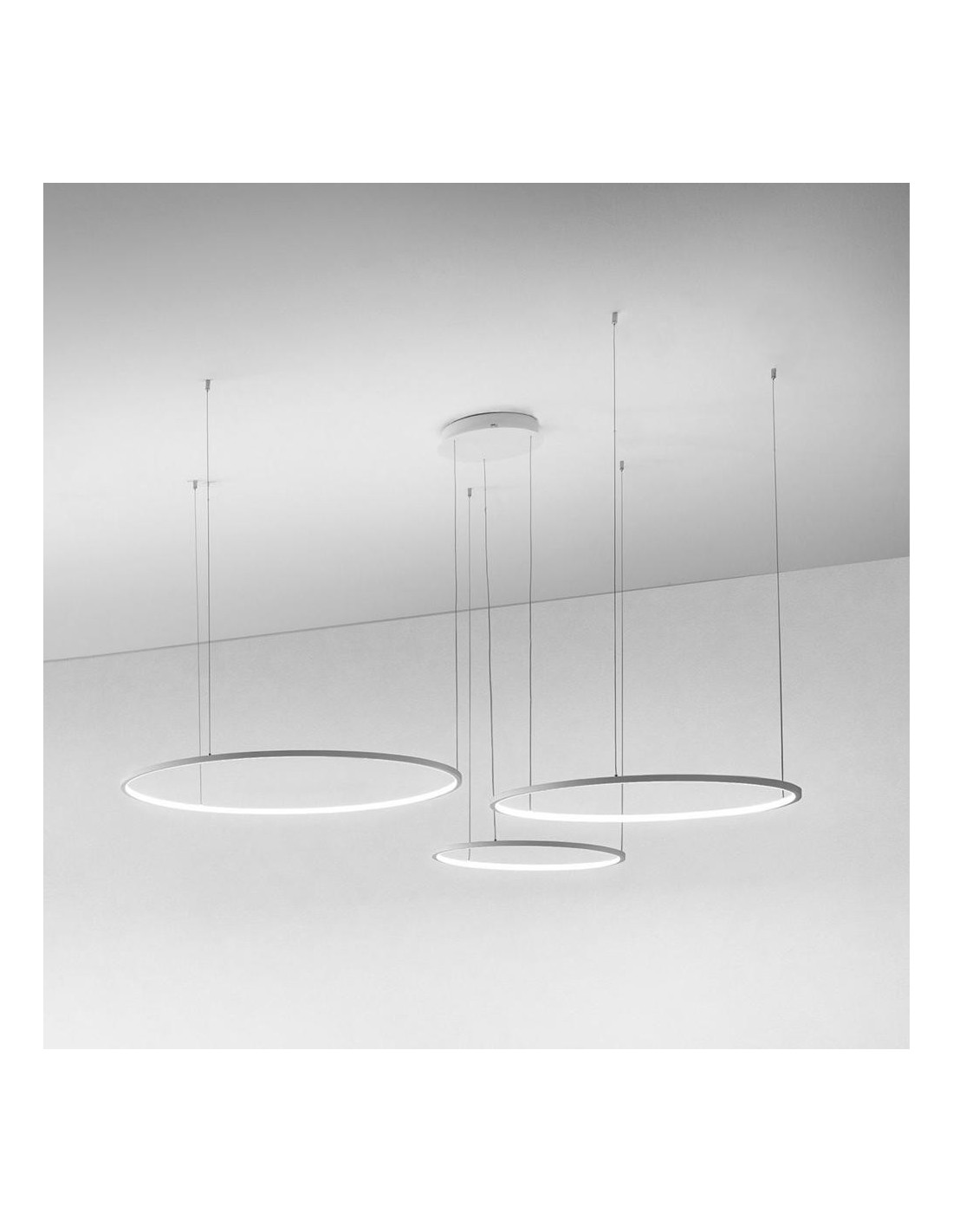 Gea Luce Erika S/3D, suspension