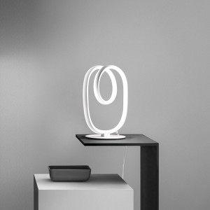Gea Luce Diva L lampada da tavolo LED Bianco satinato